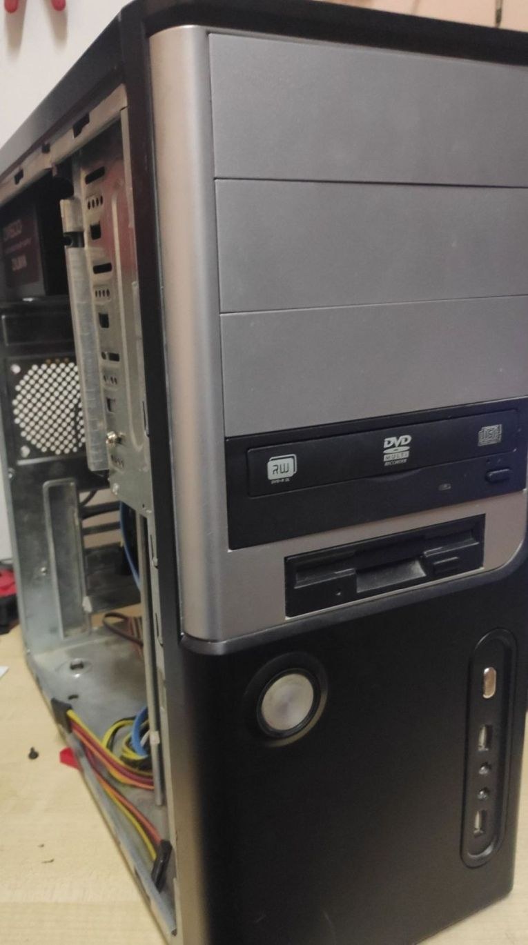 Корпус черный ATX без БП БУ Корпус черный ATX без БП БУ