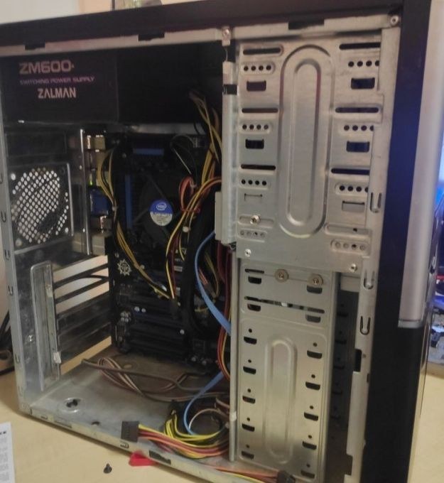 Корпус черный ATX без БП БУ Корпус черный ATX без БП БУ