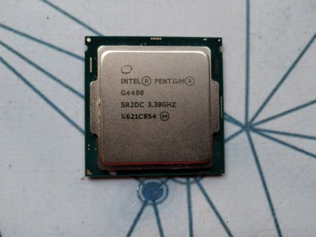 Процессор Intel Pentium G4400, частота 3.3 ГГц, кэш 3 МБ, техпроцесс 14 нм, TDP 54W,  LGA115, БУ