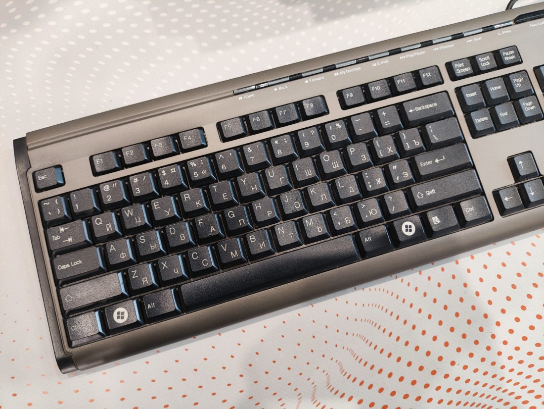 Клавиатура Gigabyte GK-K6150 БУ Клавиатура Gigabyte GK-K6150 БУ