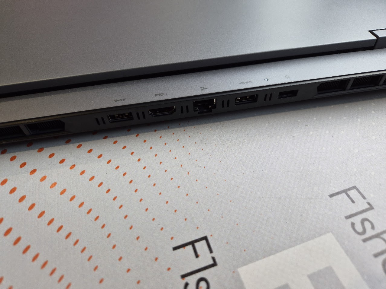 Игровой ноутбук Lenovo LOQ 15IRX9 83DV00NDRK 15.6'/144 Гц/i5 13450HX/24GB DDR5/SSD 512GB/RTX 3050 6G Игровой ноутбук Lenovo LOQ 15IRX9 83DV00NDRK 15.6'/144 Гц/i5 13450HX/24GB DDR5/SSD 512GB/RTX 3050 6G